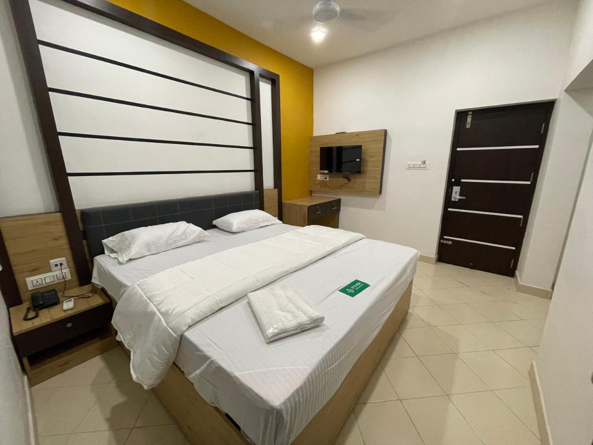 Pmr Grandays Hotel Malappuram Ngoại thất bức ảnh