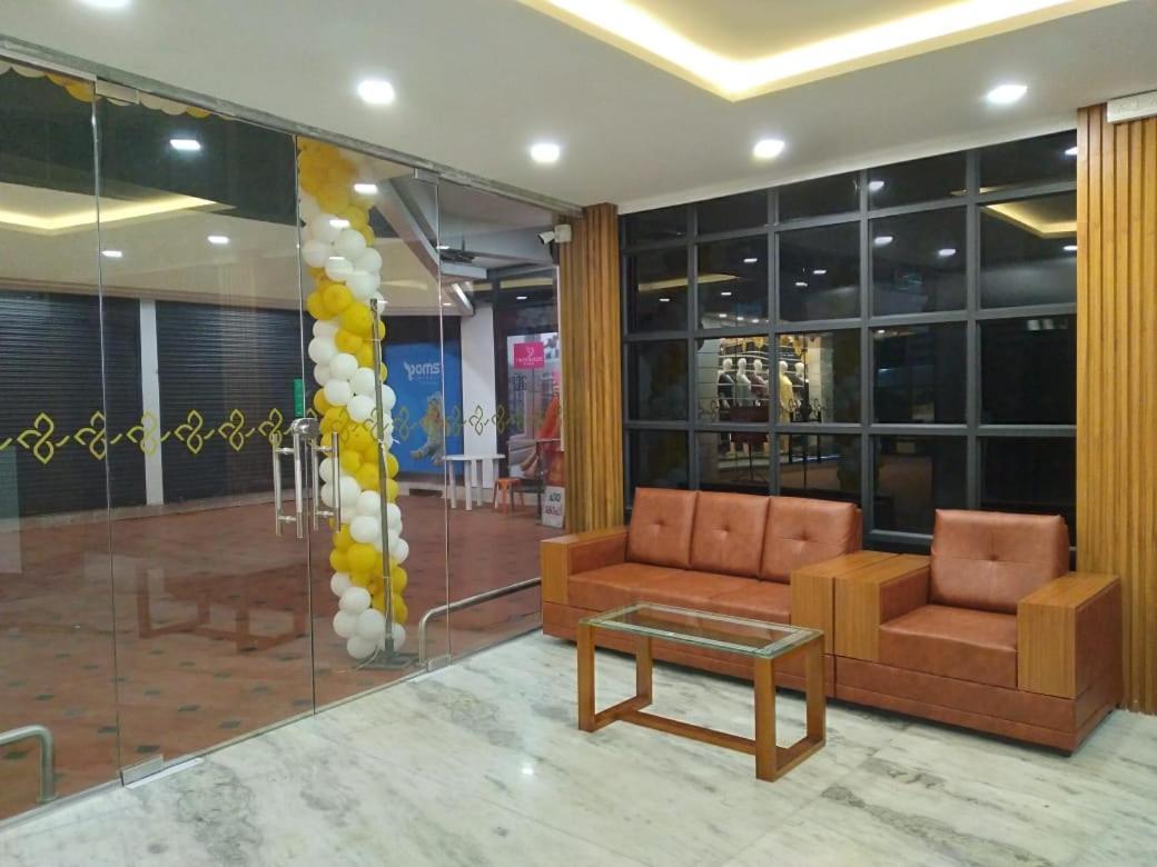 Pmr Grandays Hotel Malappuram Ngoại thất bức ảnh