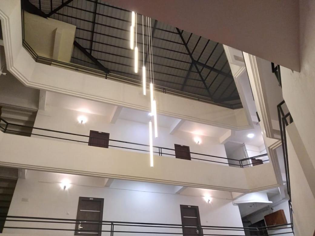 Pmr Grandays Hotel Malappuram Ngoại thất bức ảnh